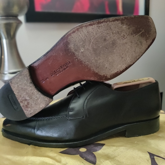 A. Testoni split toe derbys - Picture 12 of 12